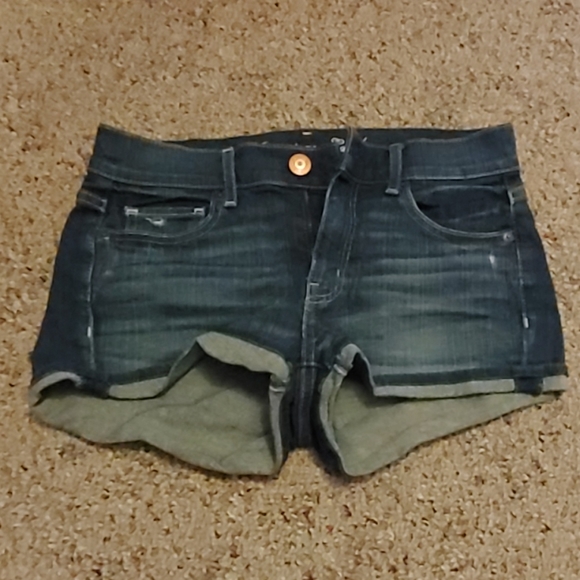 Juniors size 2 jean shorts - Picture 1 of 4